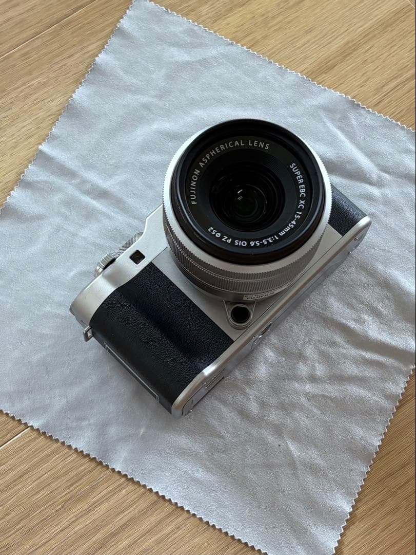 【最終値下げ】フジフィルム ミラーレス一眼 X-A5