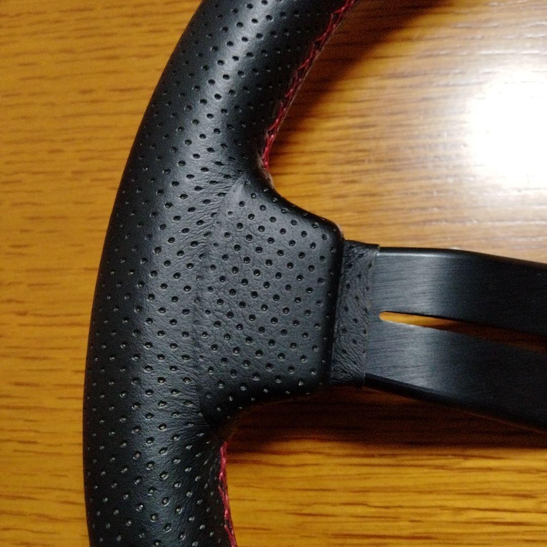 【貴婦人】NARDI N753 ディープコーン／パンチングレザー