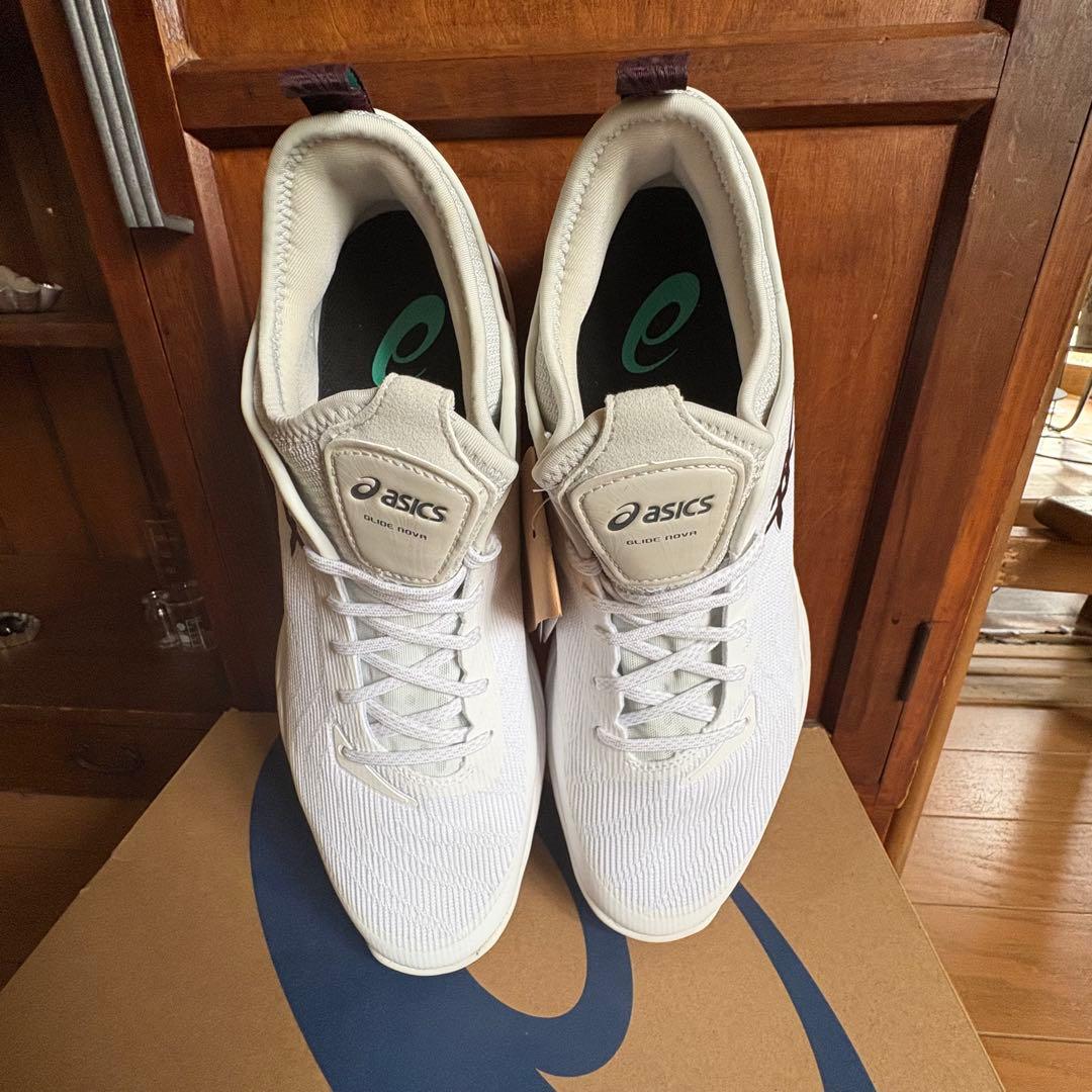 asics 新品未使　グライドノヴァ　FF2 サイズ29㎝