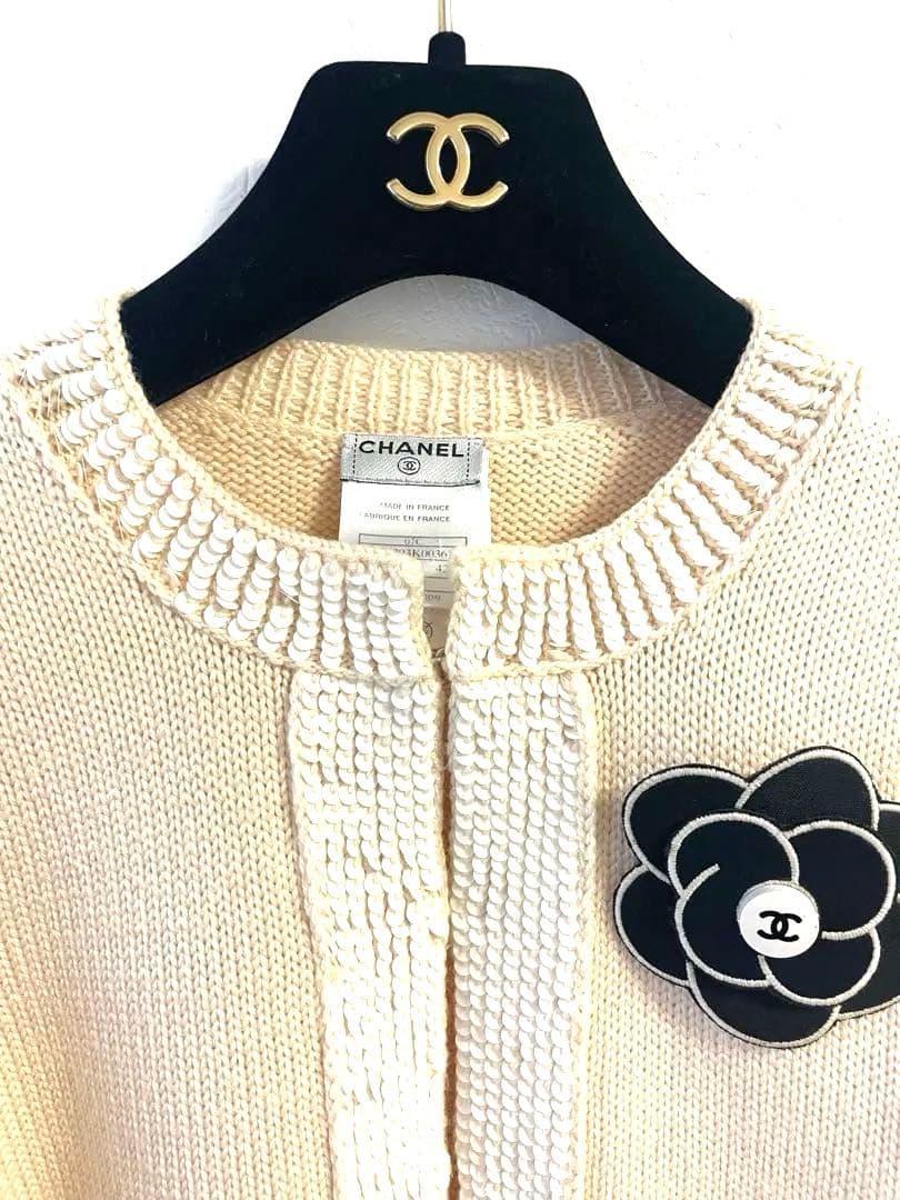 CHANEL アイボリー ニットカーディガン