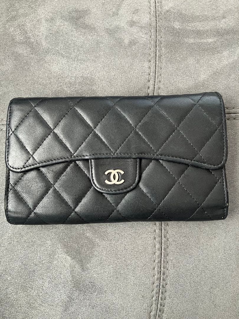 CHANEL ブラックレザー 長財布
