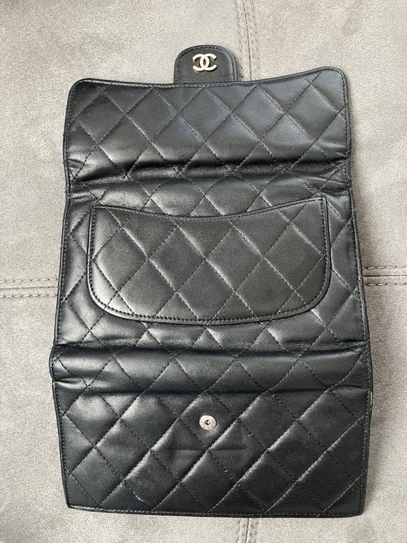 CHANEL ブラックレザー 長財布