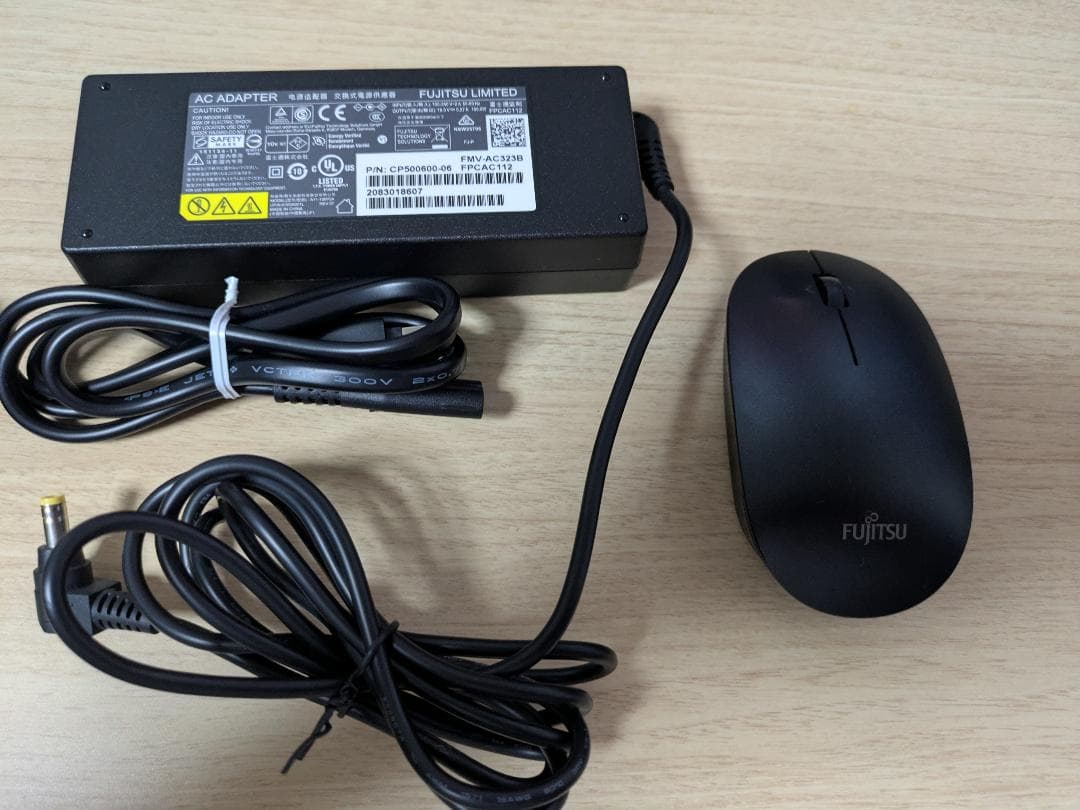 富士通 ESPRIMO FH90/E2 FMVF90E2B