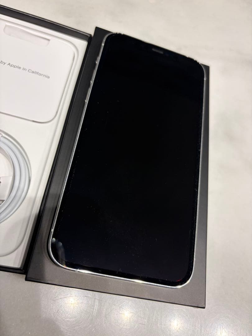 Apple iPhone 12Pro 256GB SIMフリー　未使用ケーブル付