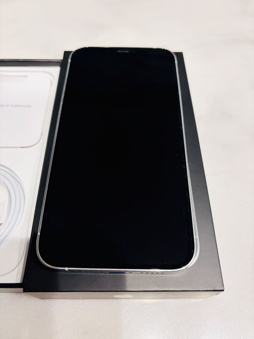 Apple iPhone 12Pro 256GB SIMフリー　未使用ケーブル付