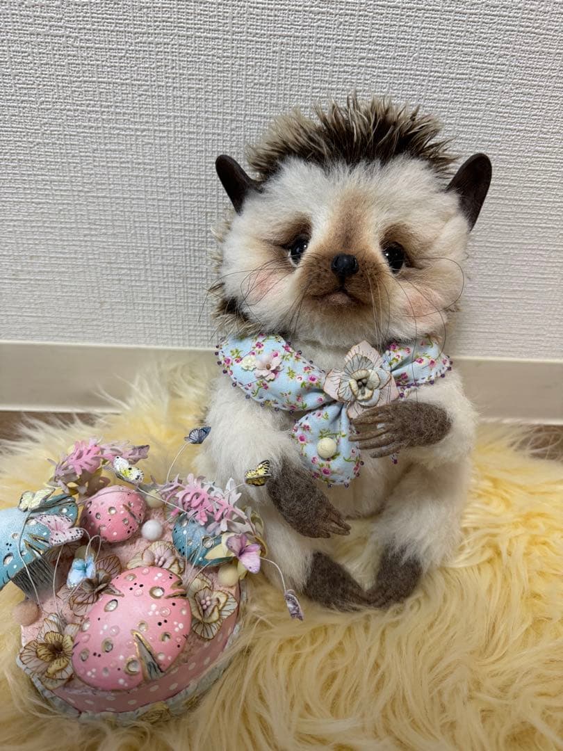 海外作家様作　アートドール　ハリネズミ