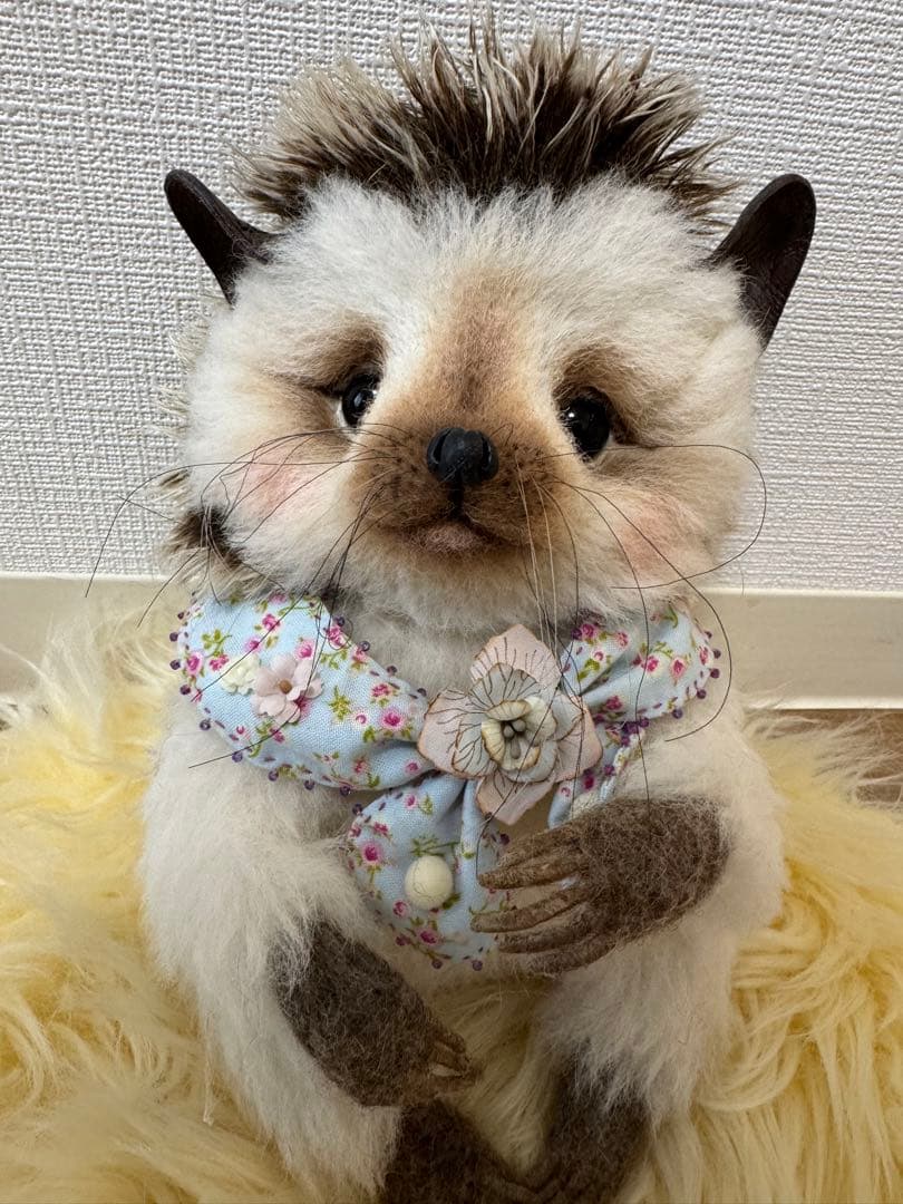 海外作家様作　アートドール　ハリネズミ