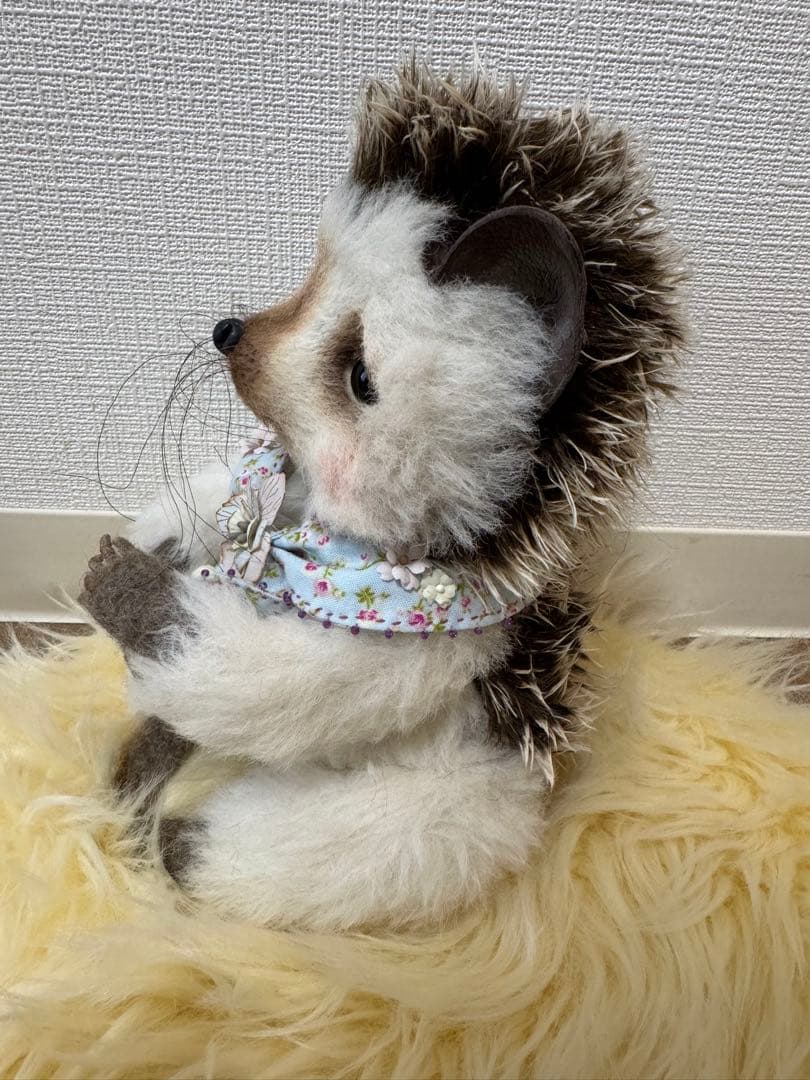 海外作家様作　アートドール　ハリネズミ