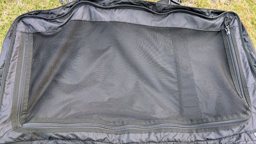 SALOMON 防水袋付き 大型キャリーバッグ スキー スノボー