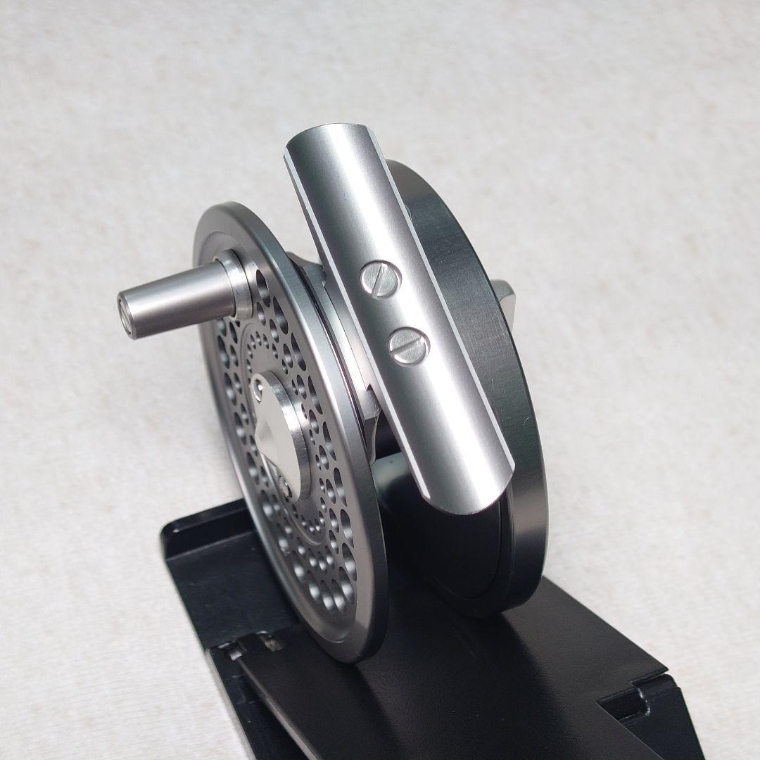 【未使用品】ダイワ アルトモアフライリール S200