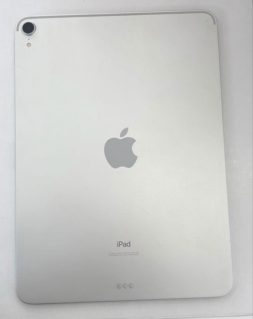 ❹ iPad Pro ★ 64G キーボードカバー付き/第1世代