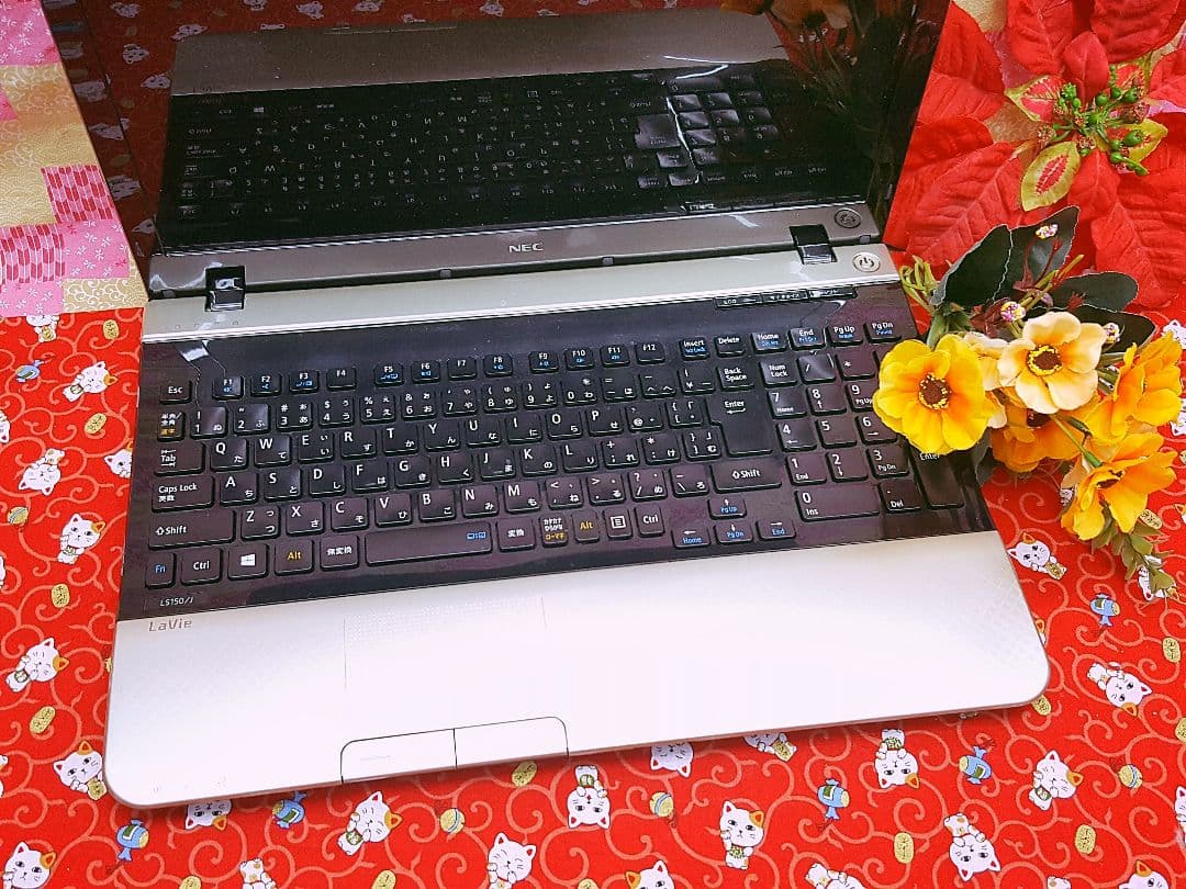 格安/Win10/美品/ゴールド色NEC Lavie/動画編集/オフィス/大容量