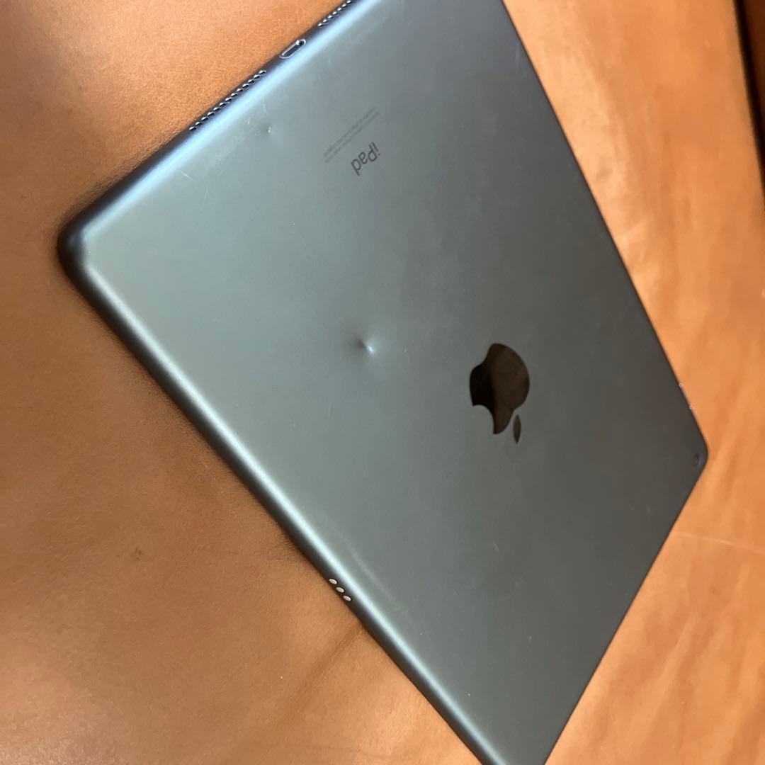 E*n様 iPad 第8世代