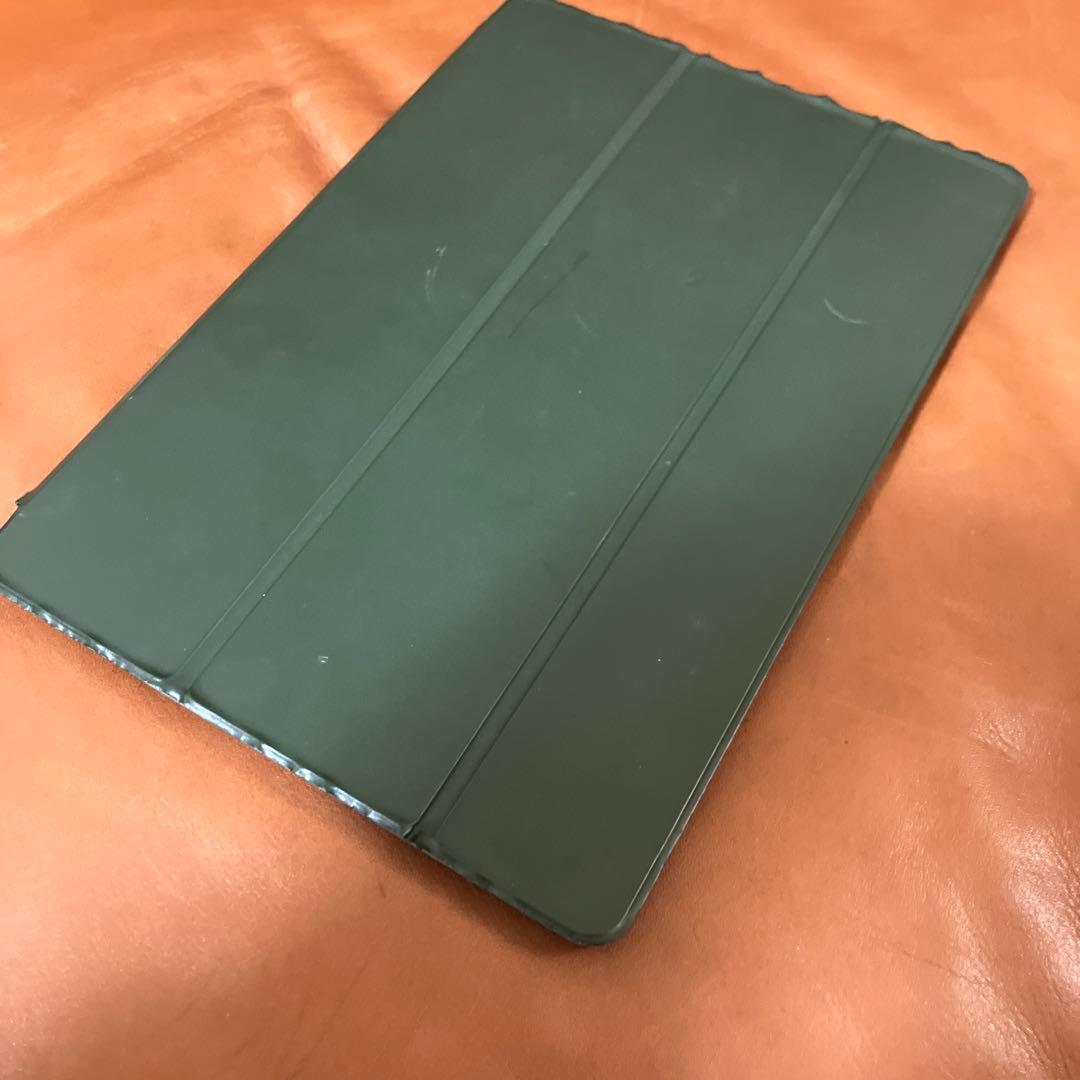 E*n様 iPad 第8世代