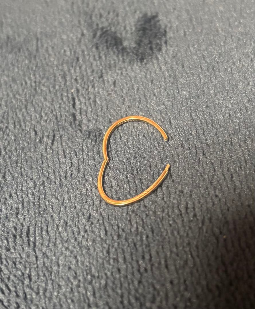 Shihara form 20(01) ピアス　片耳