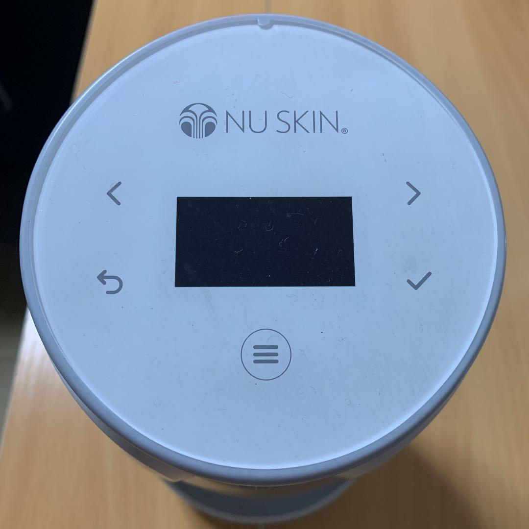 ニュースキン　NU SKIN genloc me