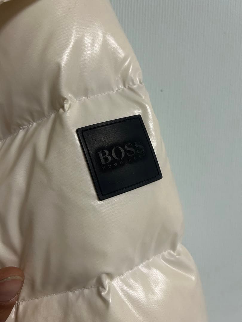 HUGO BOSS フード付きダウンジャケット　ホワイト