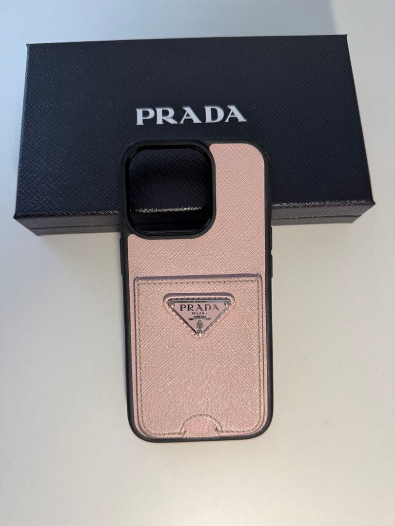 【定価7万→1.8万】PRADA iPhone 16 Pro ケース
