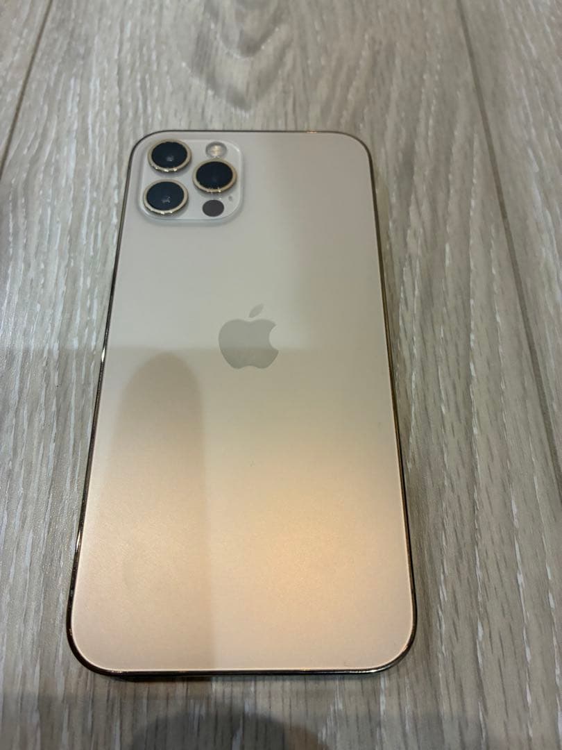 iPhone 12 pro ゴールド　美品　本体のみ