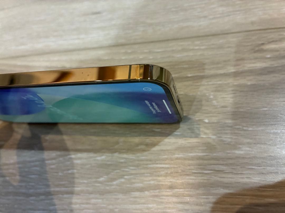 iPhone 12 pro ゴールド　美品　本体のみ