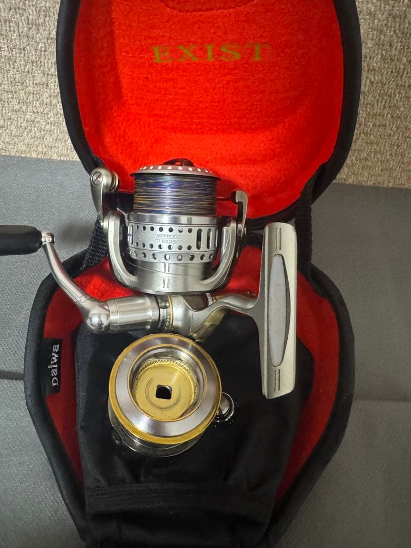 ま*る様 EXIST ダイワ イグジスト2506 リール
