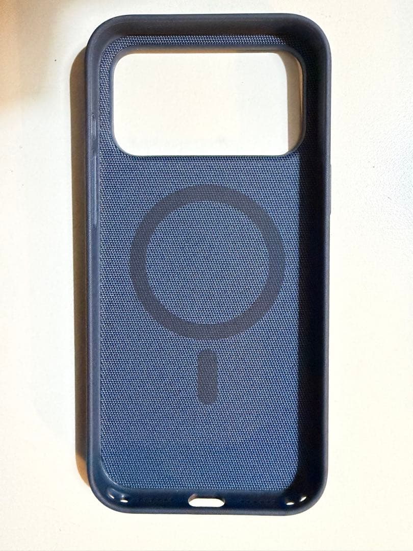 【未使用に近い】iPhone 17 Pro Maxテックウーブンケース -ブルー