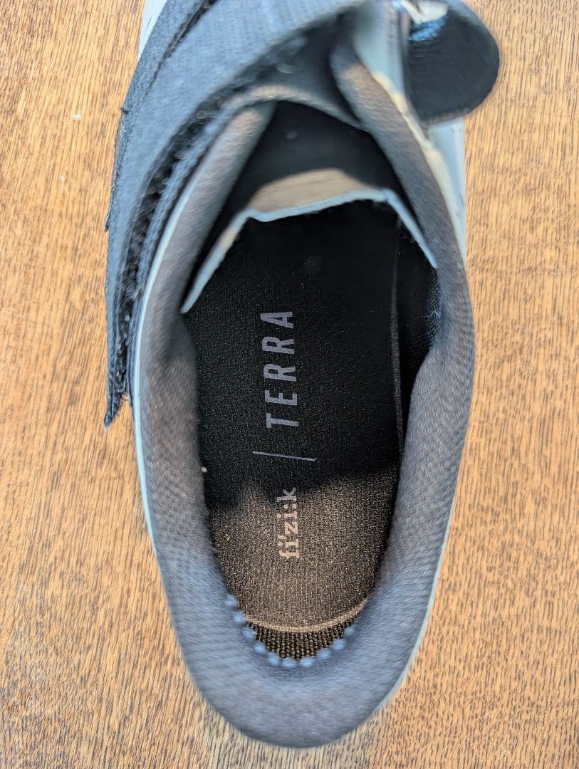 fi’zi:k　テラパワーストラップ　フィジーク　SPD