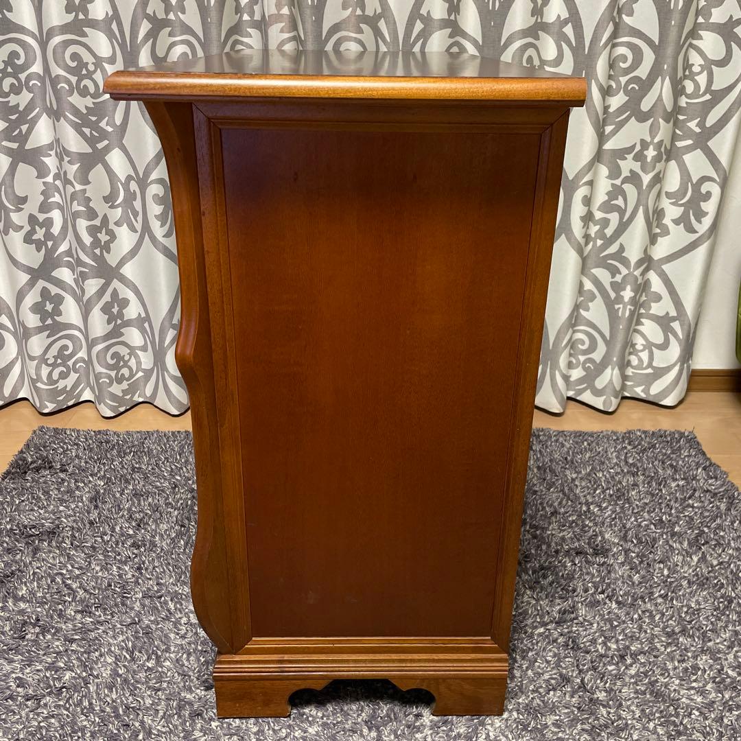 イタリア製　木象嵌チェスト