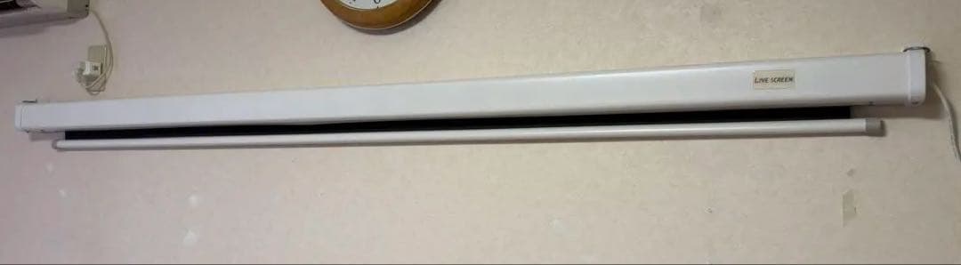 電動プロジェクタースクリーン 80インチ ホワイト