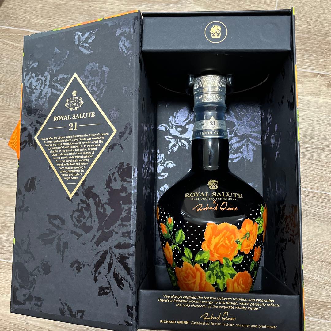  Salute 21年 Fashion Collection