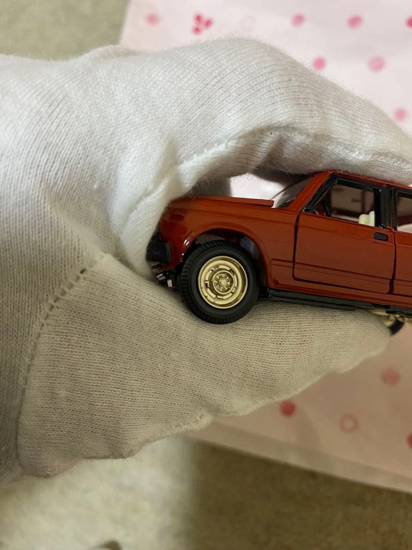 旧ソ連 ソビエト製 ミニカー LADA ラーダ VAZ-2105 1/43