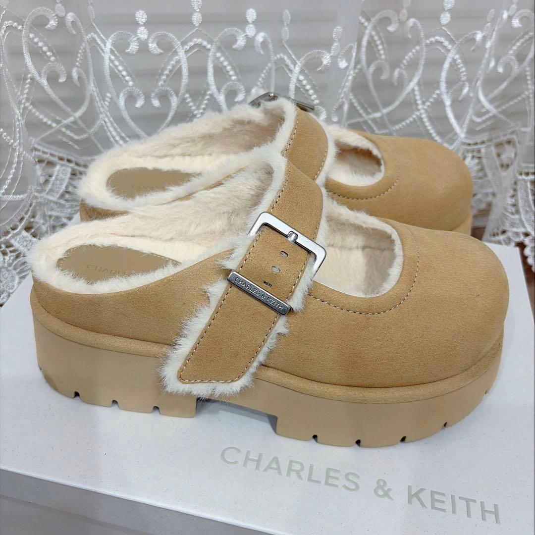 CHARLES & KEITH Bergen プラットフォームミュール