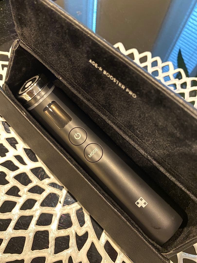 メディキューブ　BOOSTER PRO AGE-R ブラック　美顔器