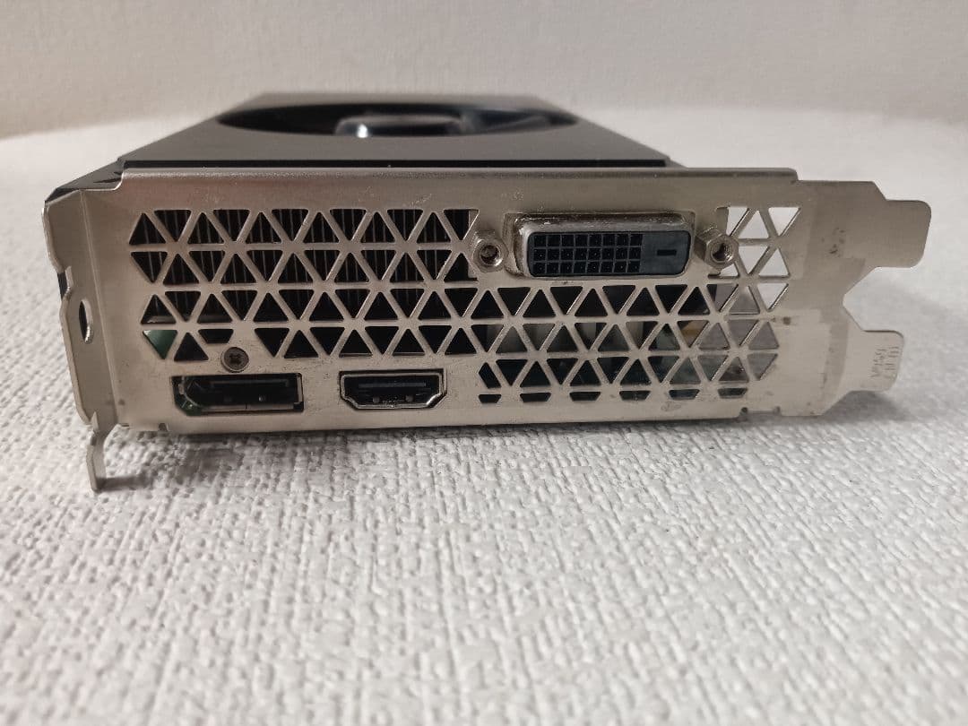 Λ NVIDIA GeForce RTX 2060 SUPER 本体