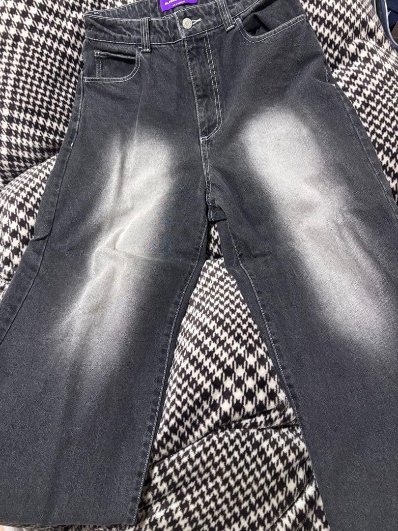 BLACKEYEPATCH バギーデニム