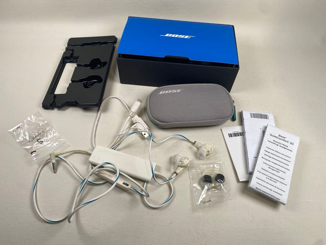 イヤホン BOSE QC20