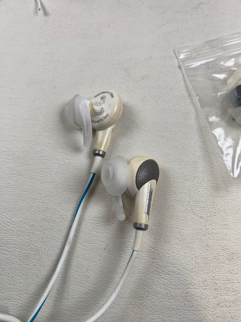 イヤホン BOSE QC20