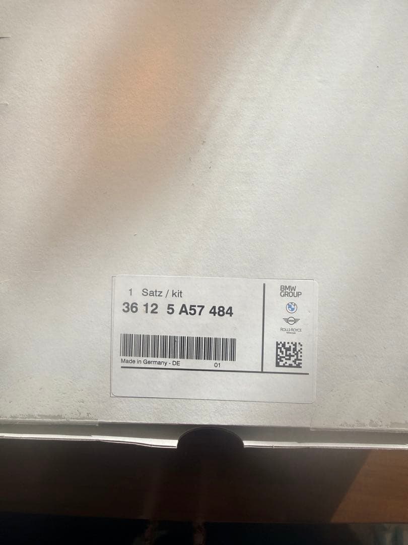  エンブレム　純正　正規品　フロント　リア　ホイール