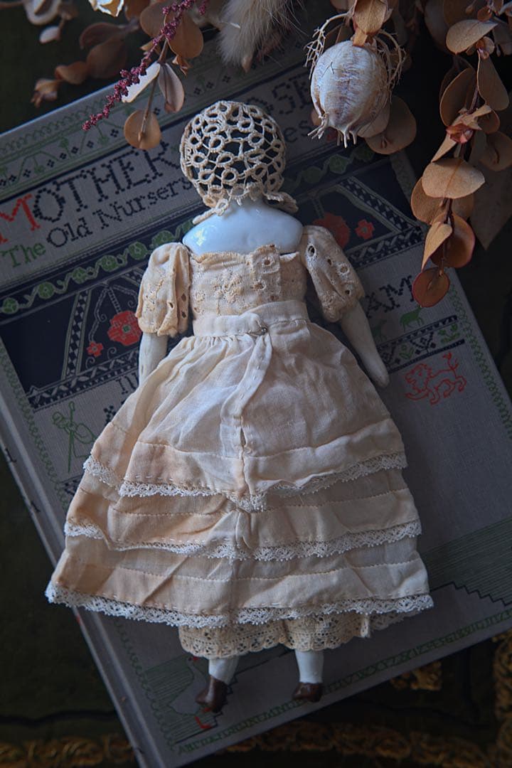 ネ*ネ様 アンティーク チャイナヘッドドール ビスクドール ミニチュア