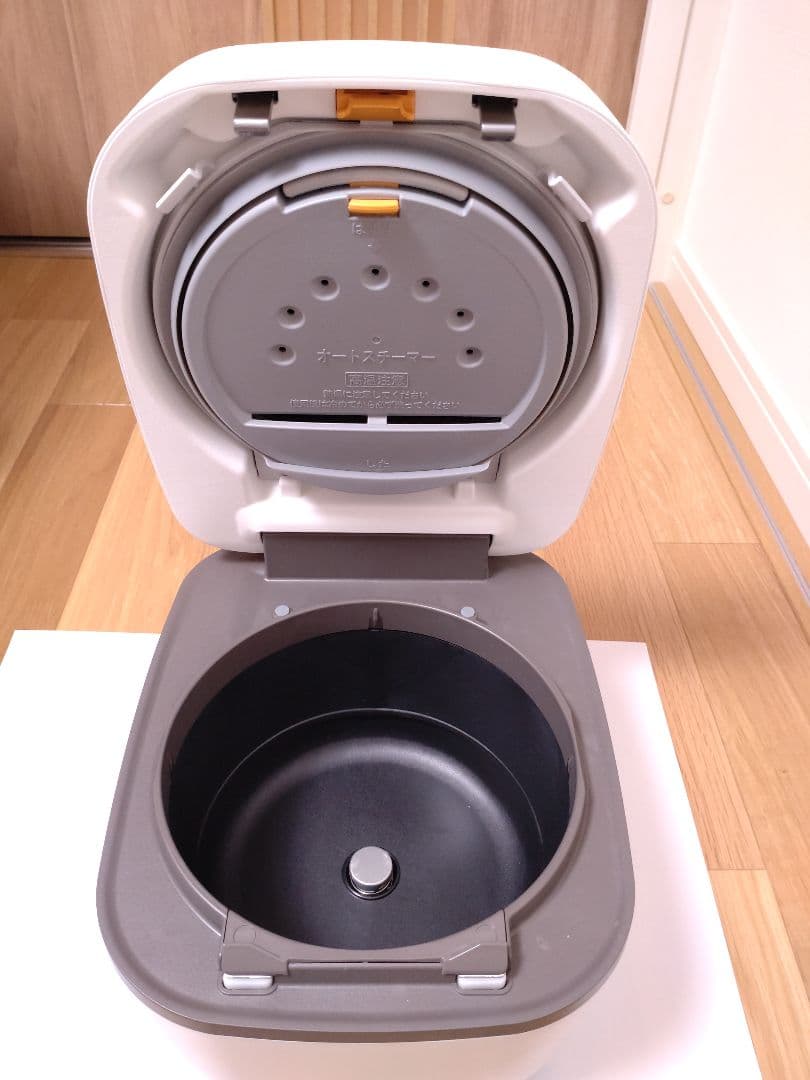 日立　IHジャー炊飯器　5.5合　ふっくら御膳　RZ-TS106M　ホワイト