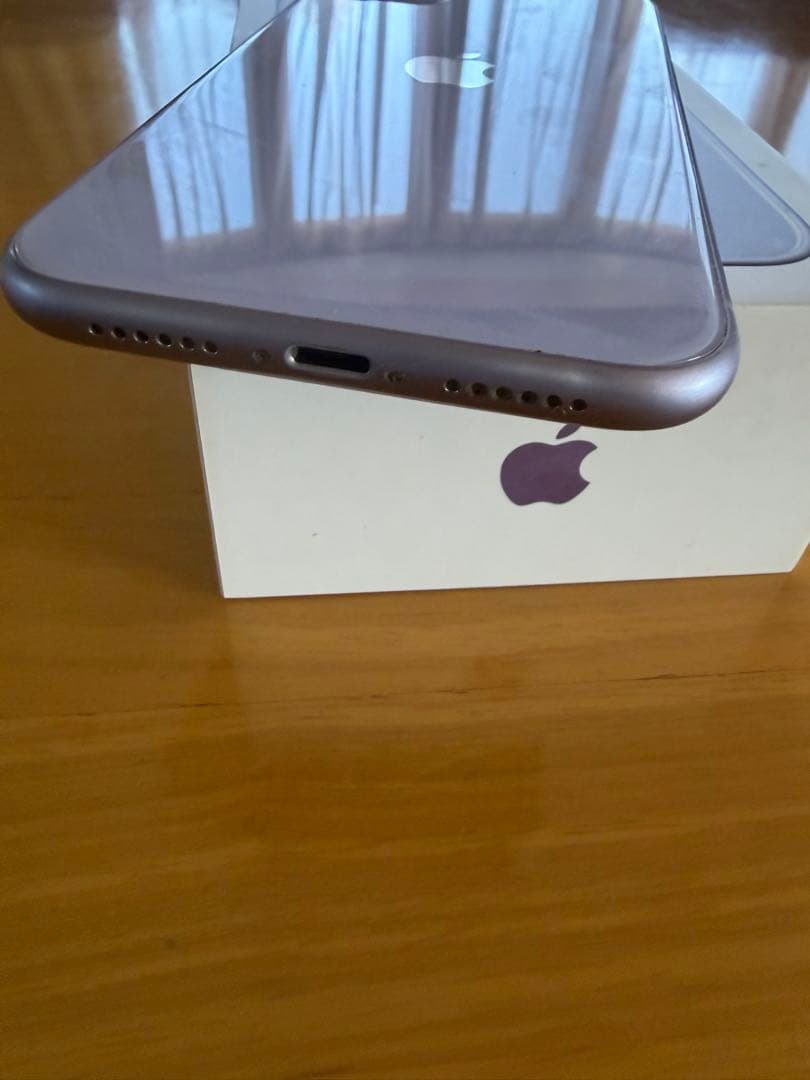 iPhone 11 パープル 64 GB docomo