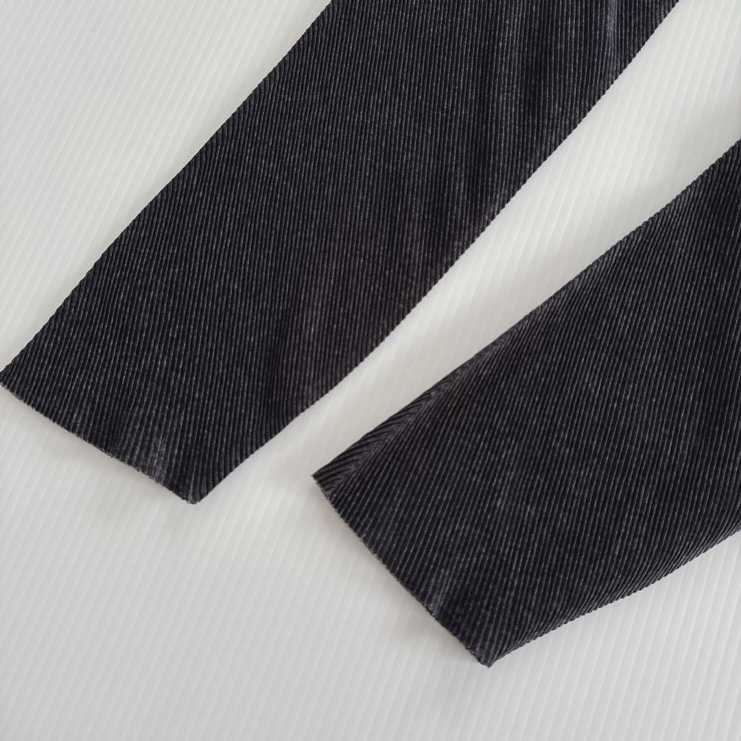 美品 PLEATS PLEASE ハイネック 長袖 トップス カットソー 3