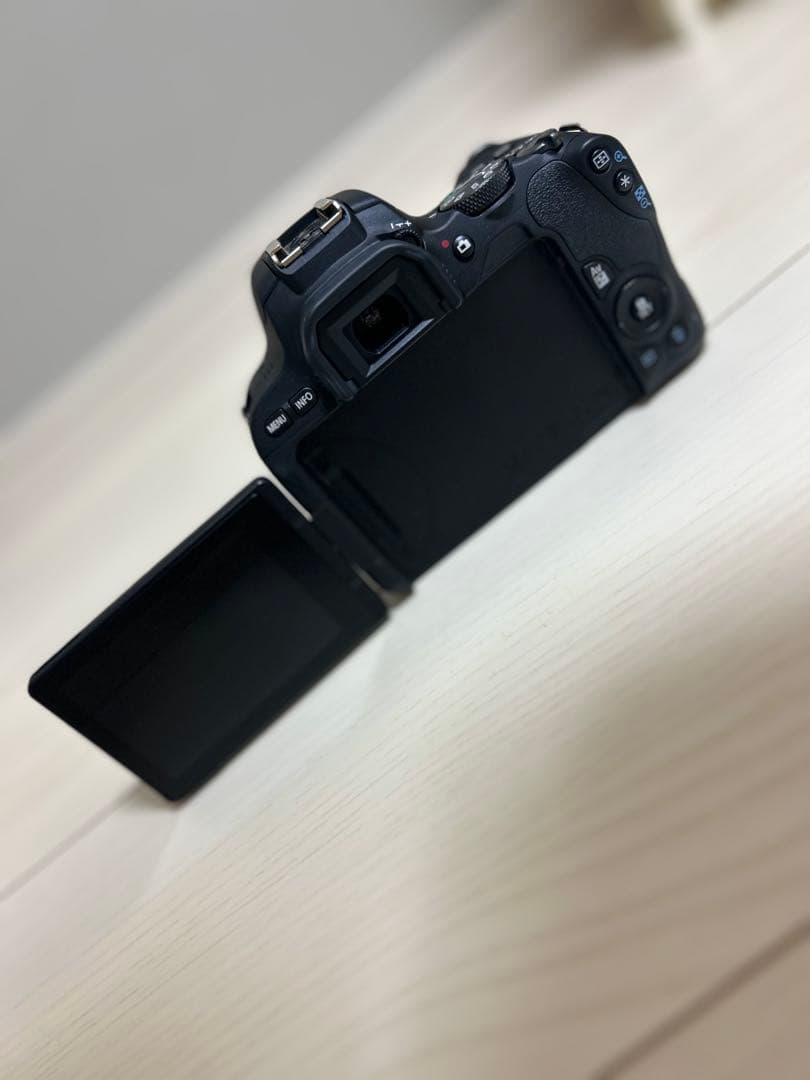 【付属品完備】Canon EOS Kiss X9 レンズキット すぐ使えるセット