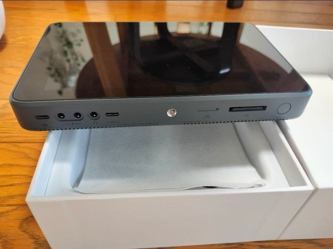 【新品同様品】YoloBox Ultra