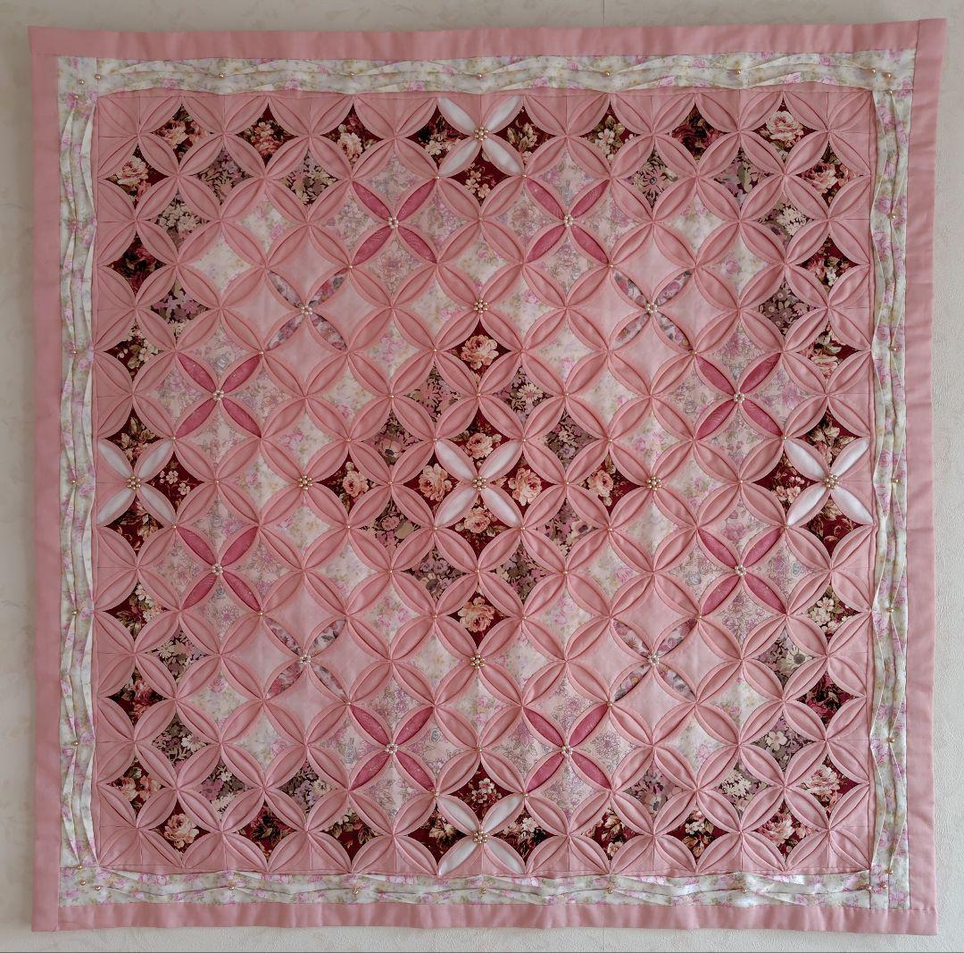 ♡りお♡パッチワーク(カテドラルウインドウ)タペストリー ハンドメイド