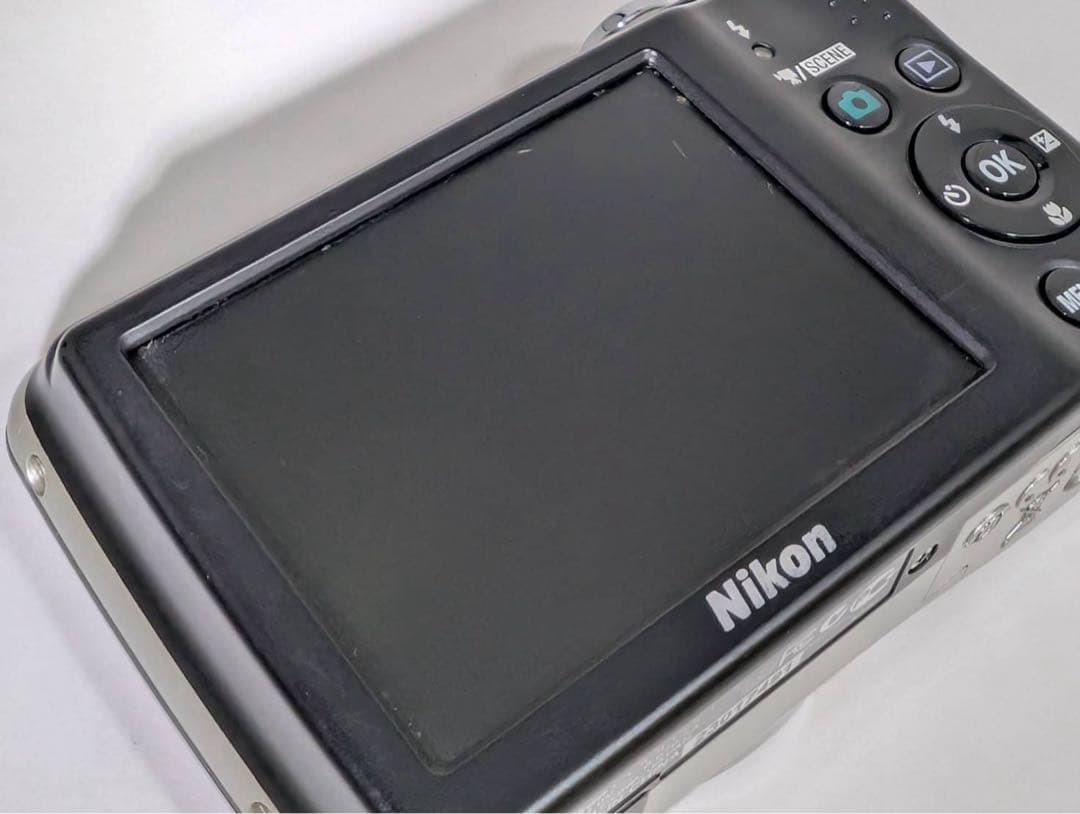 美品✨Nikon COOLPIX L23❤️軽さがうれしい手軽なコンデジ！