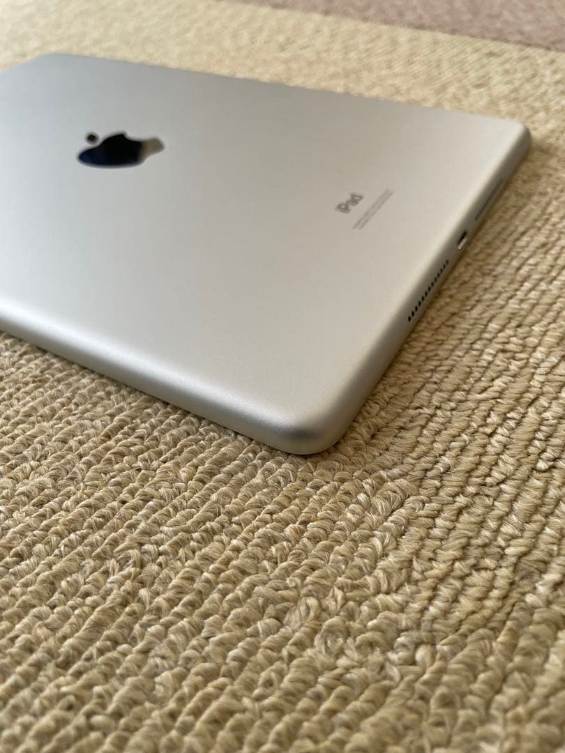 iPad8 第8世代 32GB Wi-Fiモデル