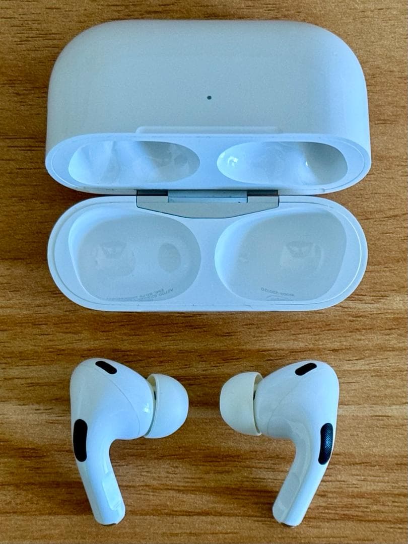 【Apple】AirPods Pro 2(Lightningコネクタ)