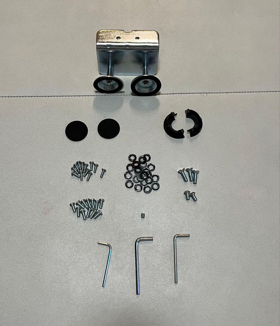 サンワダイレクト モニターアーム 3画面 補強プレート付き