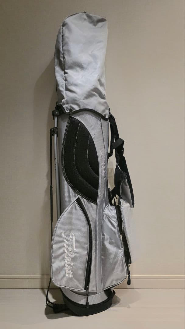 Titleist シルバー ゴルフバッグ